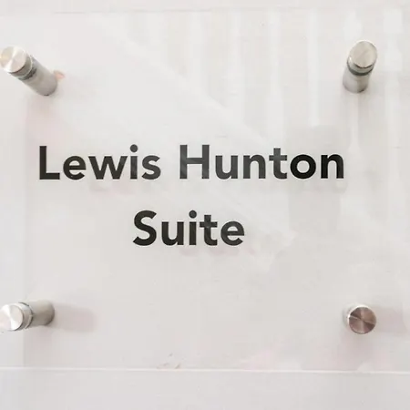 Old Bank Daire Loftus