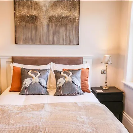 Old Bank Daire Loftus